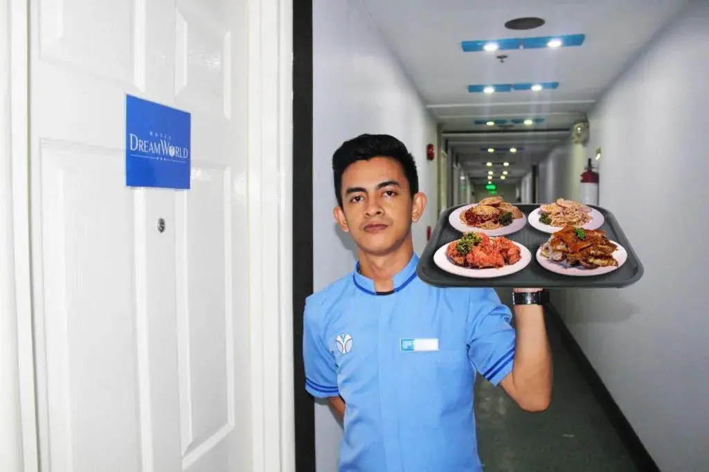 Hotel Dream World Las Pinas